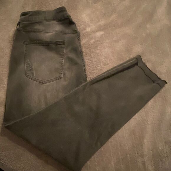 pistola Madison High Rise Scissor Hem Skinny Jean - Picture 4 of 8